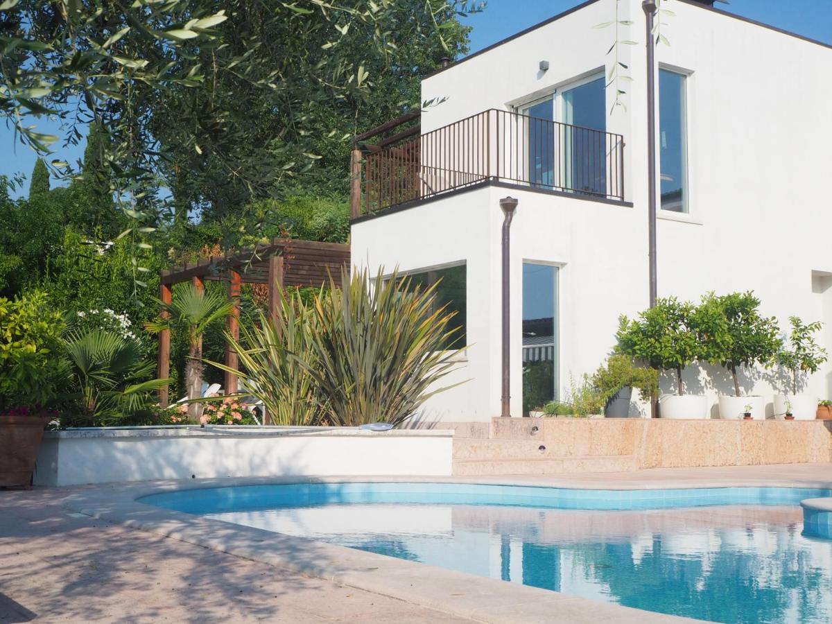 Fairview * Bardolino